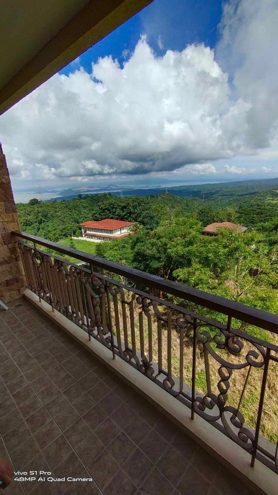 Splendido Tagagtay Taal Lake Staycation Free Parking Netflix No Free Pool Tagaytay City Eksteriør bilde