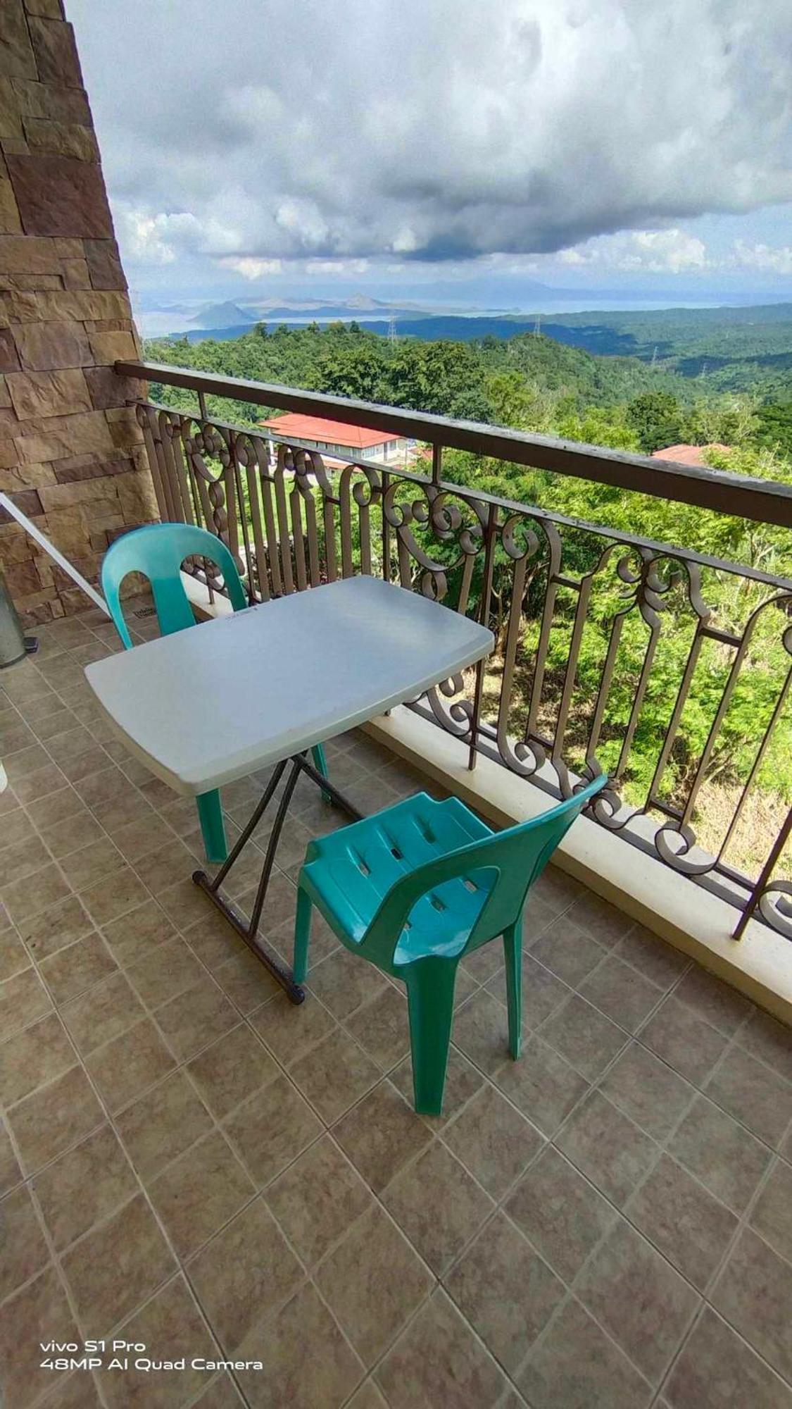 Splendido Tagagtay Taal Lake Staycation Free Parking Netflix No Free Pool Tagaytay City Eksteriør bilde
