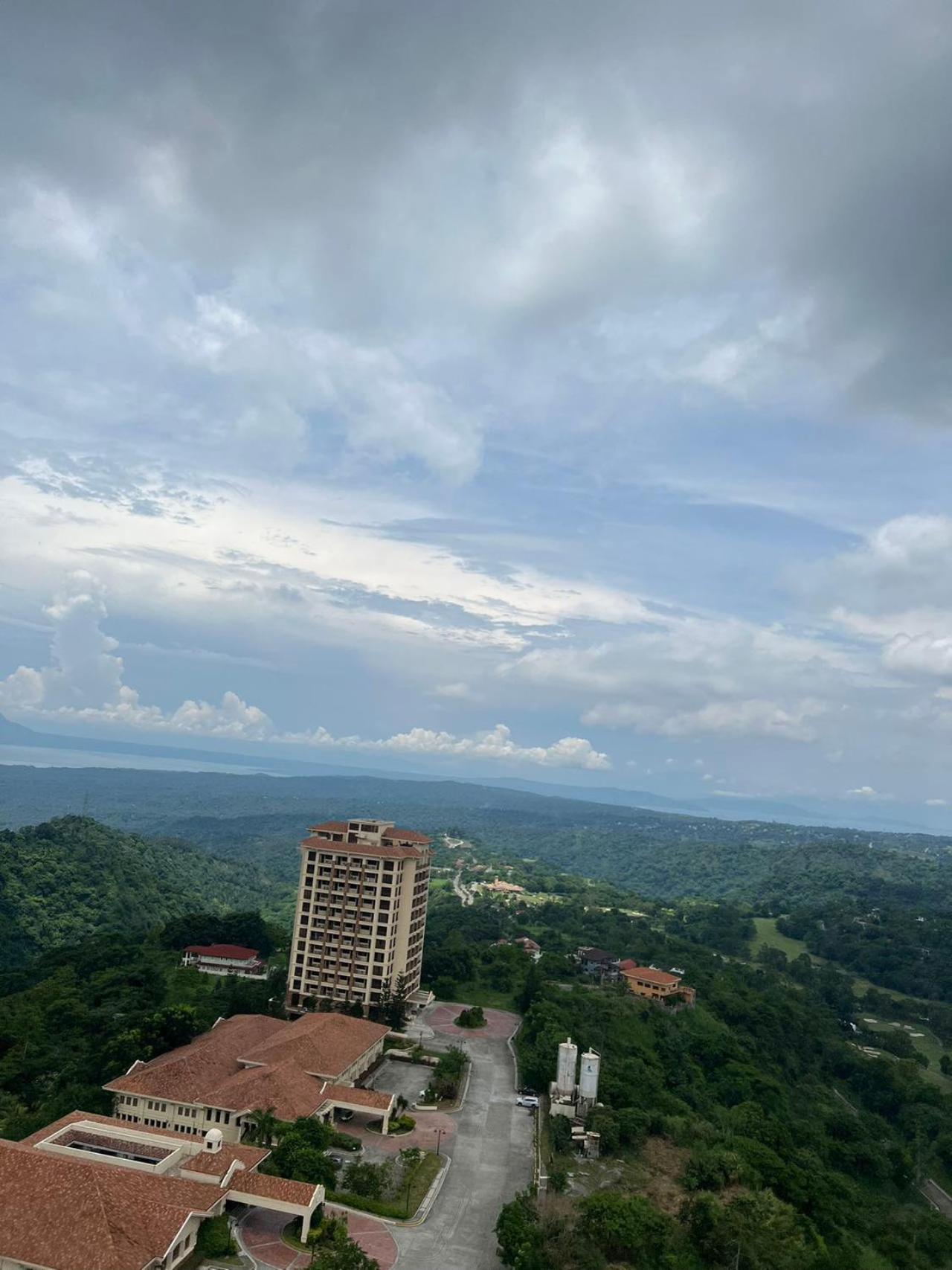 Splendido Tagagtay Taal Lake Staycation Free Parking Netflix No Free Pool Tagaytay City Eksteriør bilde